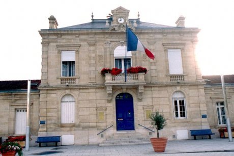 la-mairie-de-floirac-a-du-etre-evacuee