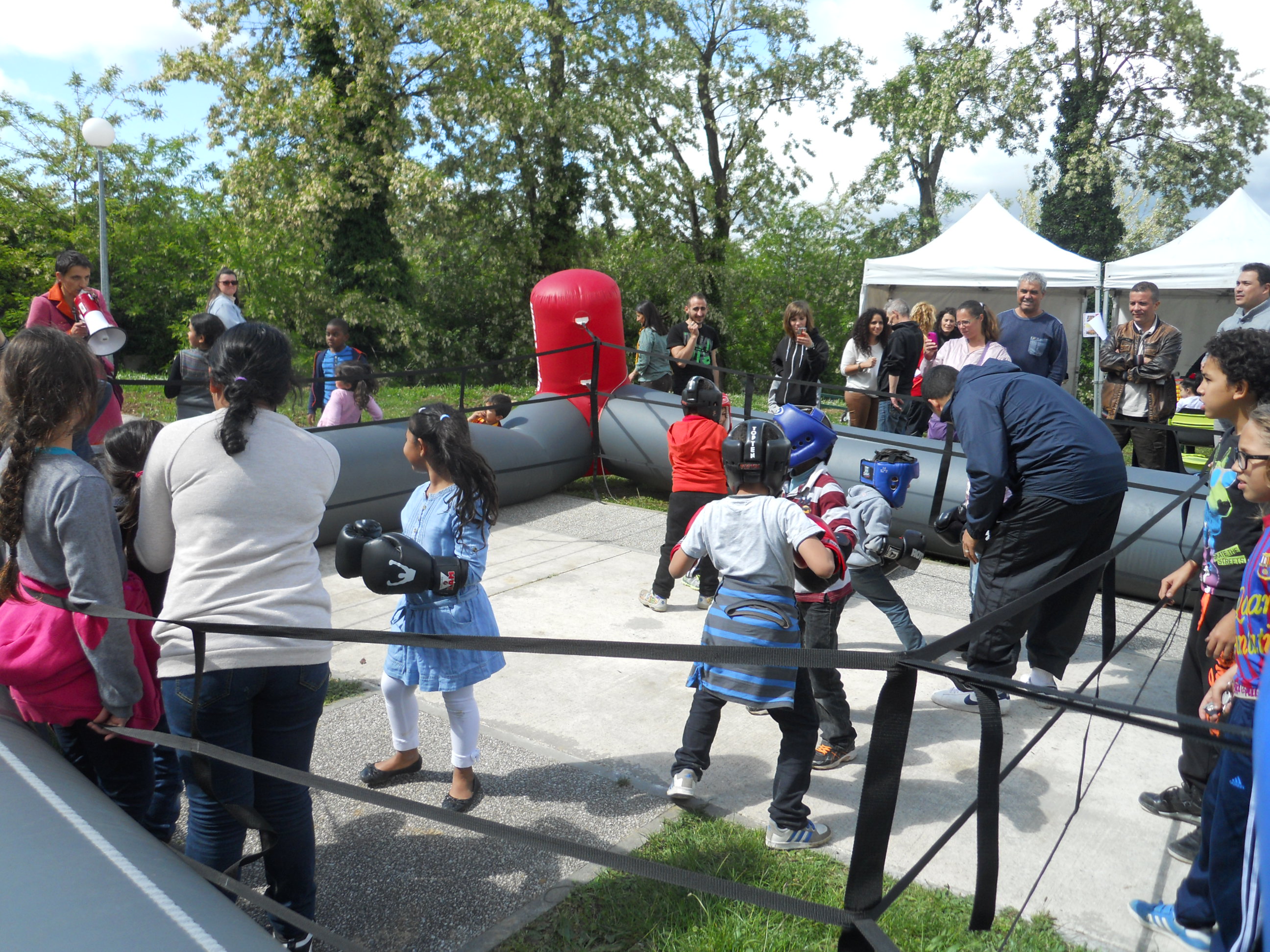 Place-publique-ring-boxing